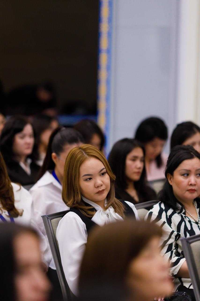 В Астане прошла конференция по развитию  молодежной науки с применением ИИ и цифровых технологий — 12