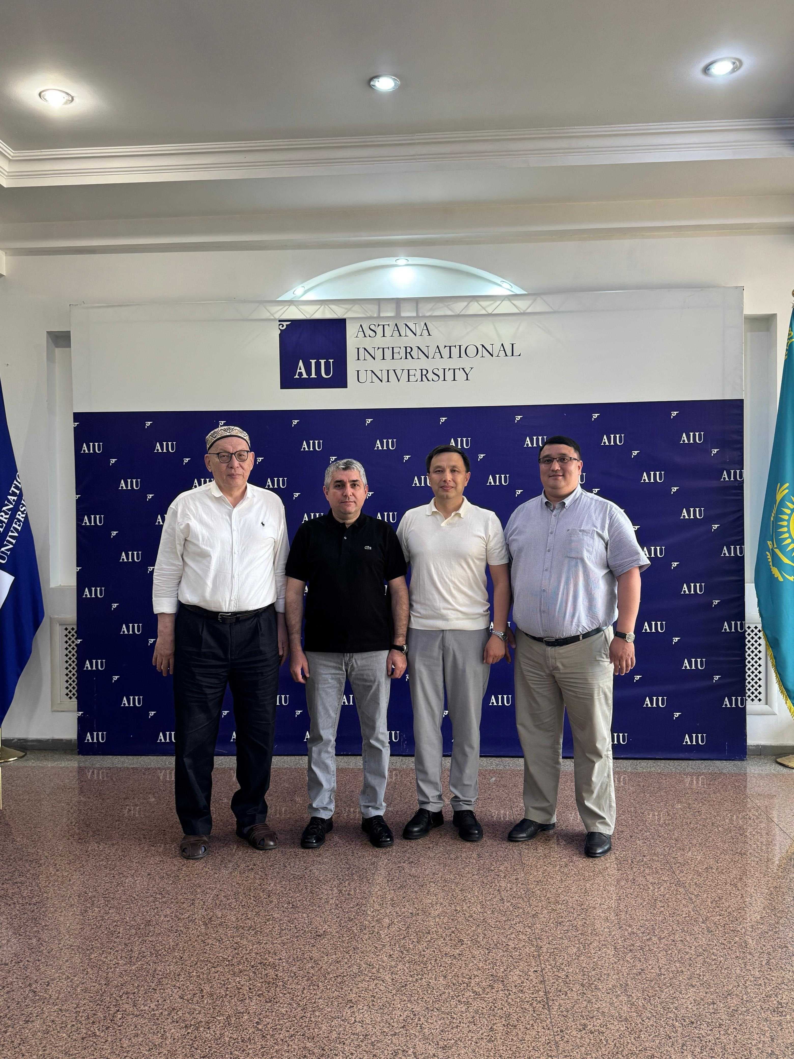 Университетімізде Әзірбайжан профессорының семинары өтті