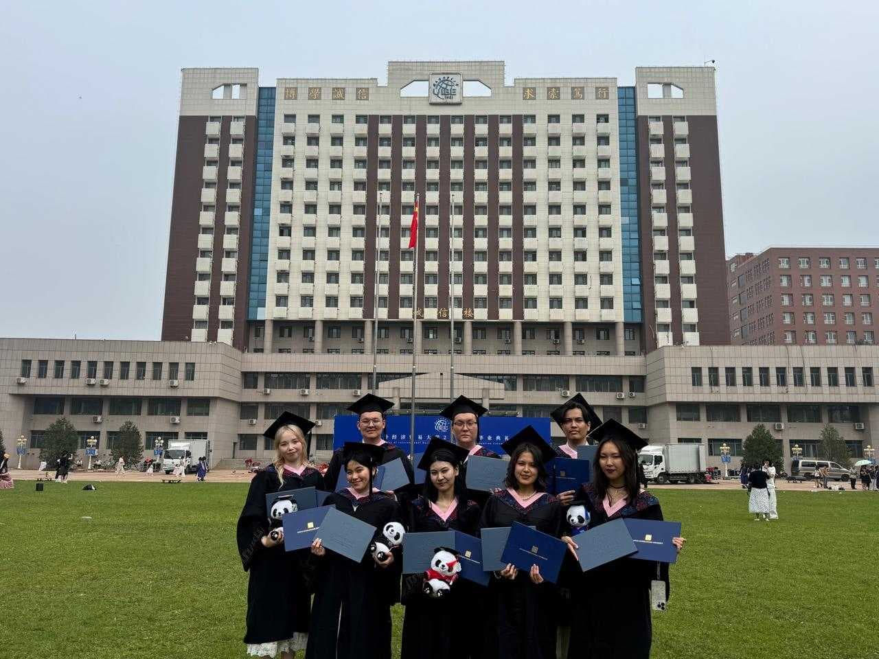 GRADUATES OF THE AIU–UIBE DOUBLE DEGREE PROGRAMME HAVE RECEIVED DIPLOMAS FROM ONE OF CHINA LEADING UNIVERSITIES — 3